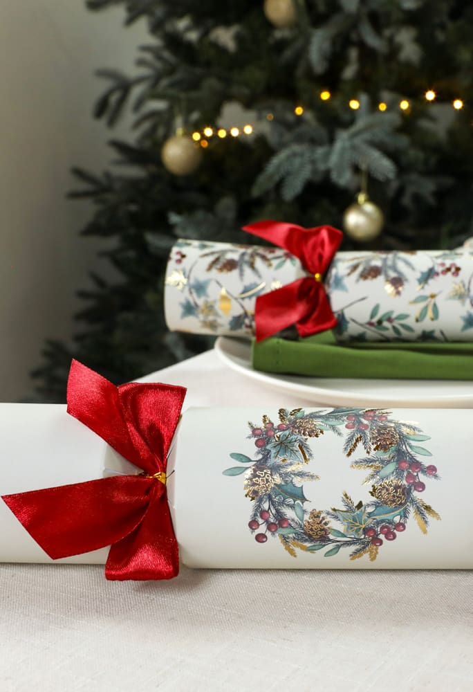 Natural Wreath Crackers (Box of 36) by Celebration Crackers - Christmas Cracker Warehouse