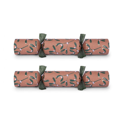 Deluxe Crackers - Mistletoe Kisses - (12 pack)