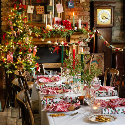 Luxury Eco Crackers - Holly (Set of 6) by Talking Tables - Christmas Cracker Warehouse