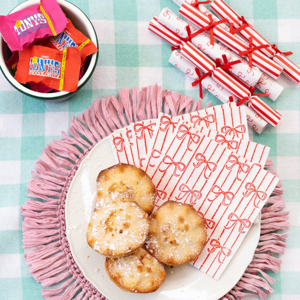 Mini Saucer Crackers - Bow (8 Pack) by Talking Tables - Christmas Cracker Warehouse