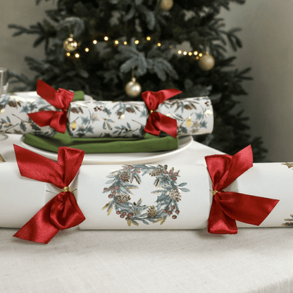 Super Deluxe Crackers - Natural Wreath (8 pack) by Celebration Crackers - Christmas Cracker Warehouse
