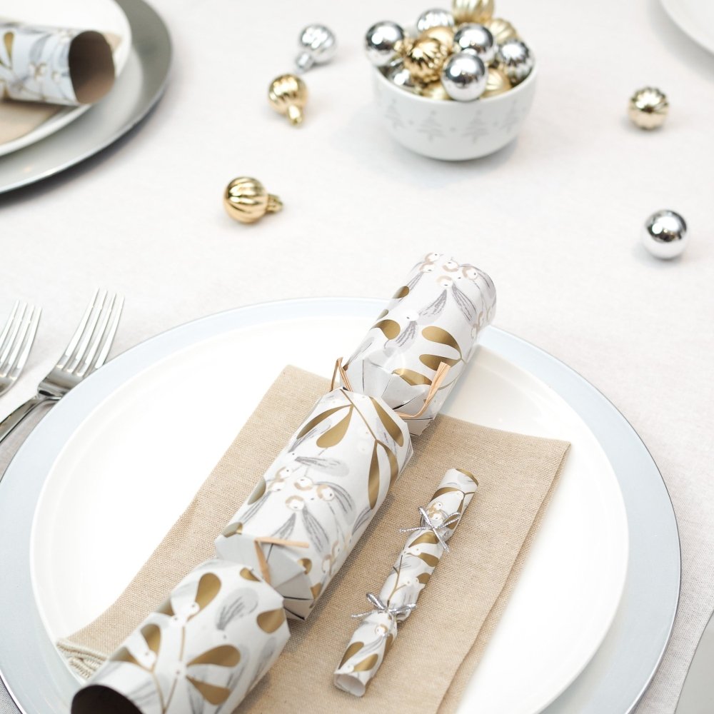 Luxury Eco Crackers - Mistletoe (Set of 6) by Talking Tables - Christmas Cracker Warehouse